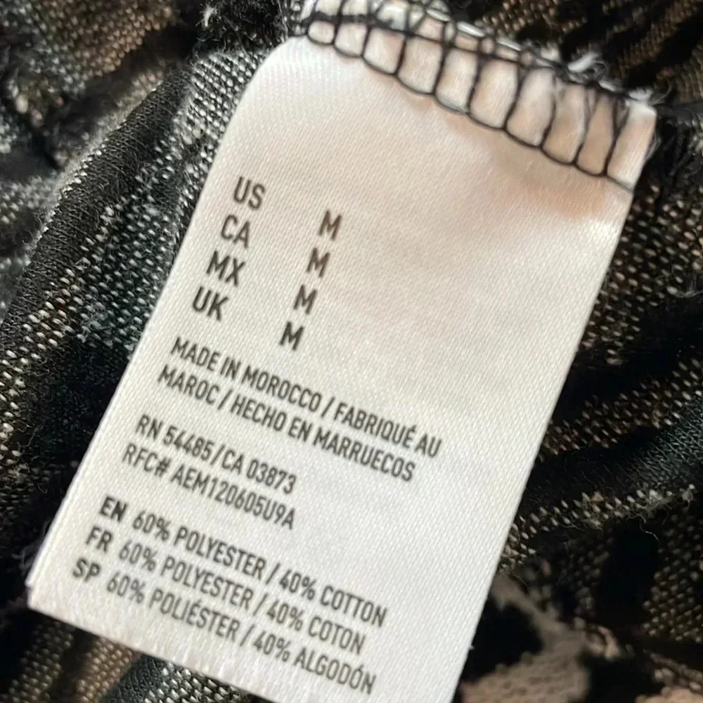 American eagle black and white open front cardigan size medium